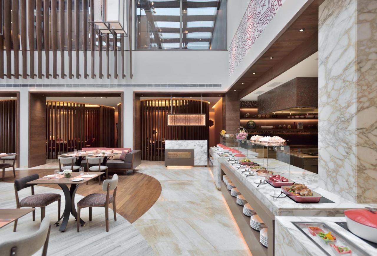 Готель Courtyard By Marriott Raipur Екстер'єр фото