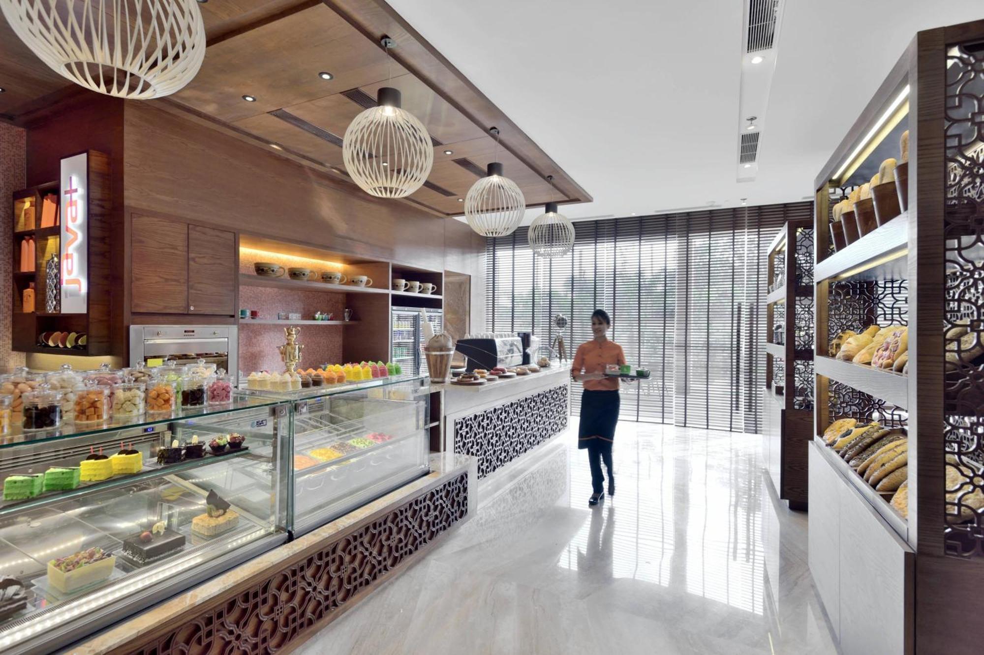 Готель Courtyard By Marriott Raipur Екстер'єр фото